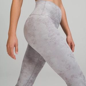 Lululemon Wunder Train HR Crop